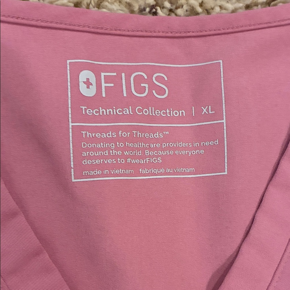 Figs Technical Collection Pink Scrub Top XL